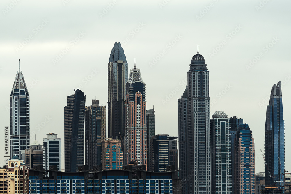 Hermosa vista de la ciudad de Dubai.