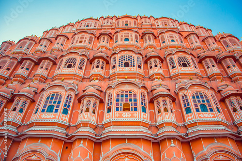 Obraz na płótnie Hawa Mahal - Palace of the Winds in Jaipur, Rajasthan, India. It was designed by Lal Chand Ustad in the form of the crown of Krishna, the Hindu god. w salonie