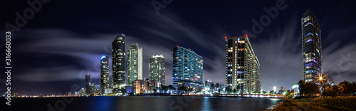 Miami skyline photo