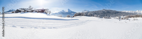 Obraz na płótnie Winter wonderland scenery with cross-country skiing track in the Alps w salonie