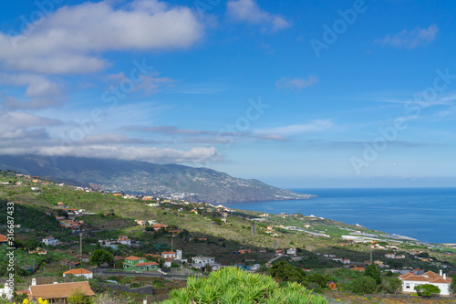 The beautiful island of La Palma, Spain, with a view of the town of Lodero and the Atlantic Ocean © Angela Rohde