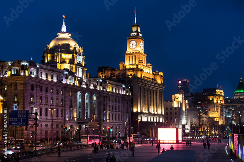 Fototapeta Naklejka Na Ścianę i Meble -  Blick auf Shanghai am Abend.