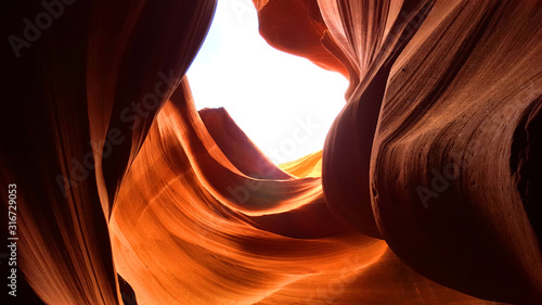 antelope slot canyon