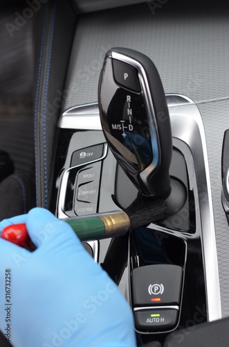 auto detailing  , czyszczenie wnętrza auta , konserwacja wnętrza , profesjonalne czyszczenie samochodu , detailingowe czyszczenie auta , wnętrze samochodowe czyszczenie photo