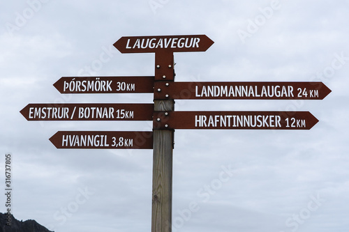 Distance sign on Laugavegur trek August 2018