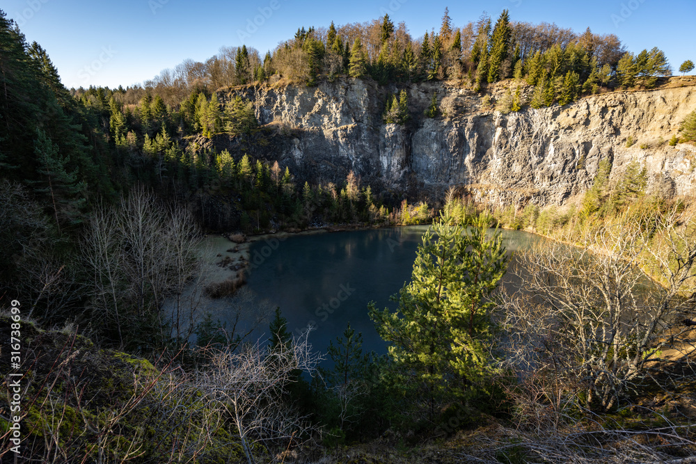 Türkisblauer See auf dem Höwenegg Türkisblauer See auf dem Höwenegg