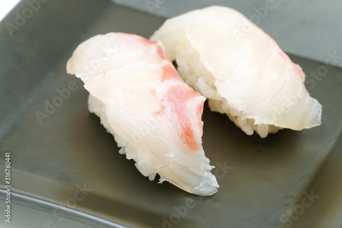 真鯛の握り寿司