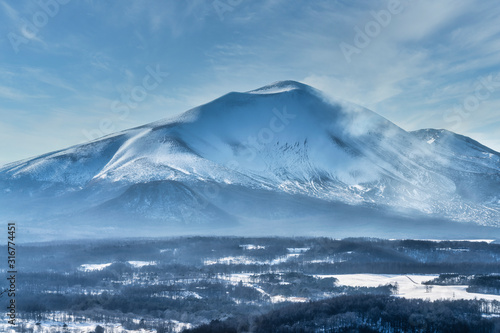 冬の浅間山