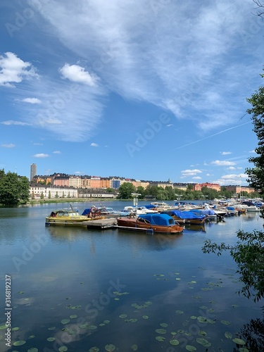 Fototapeta Naklejka Na Ścianę i Meble -  boats in the bay