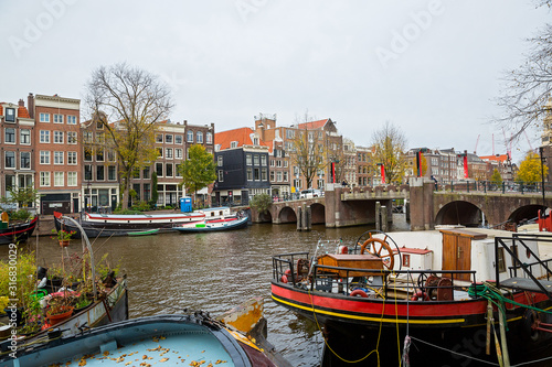 Amsterdam, view of the river and  buildings © Santorines