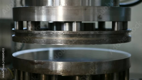 molding of sheet metal on a press