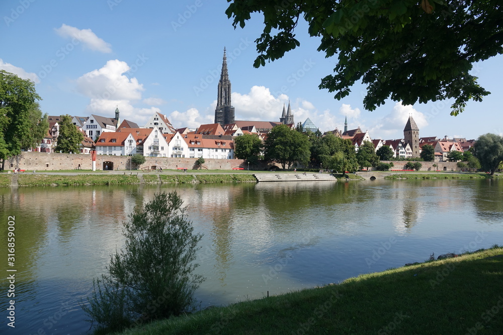 Donau und Münster in Ulm