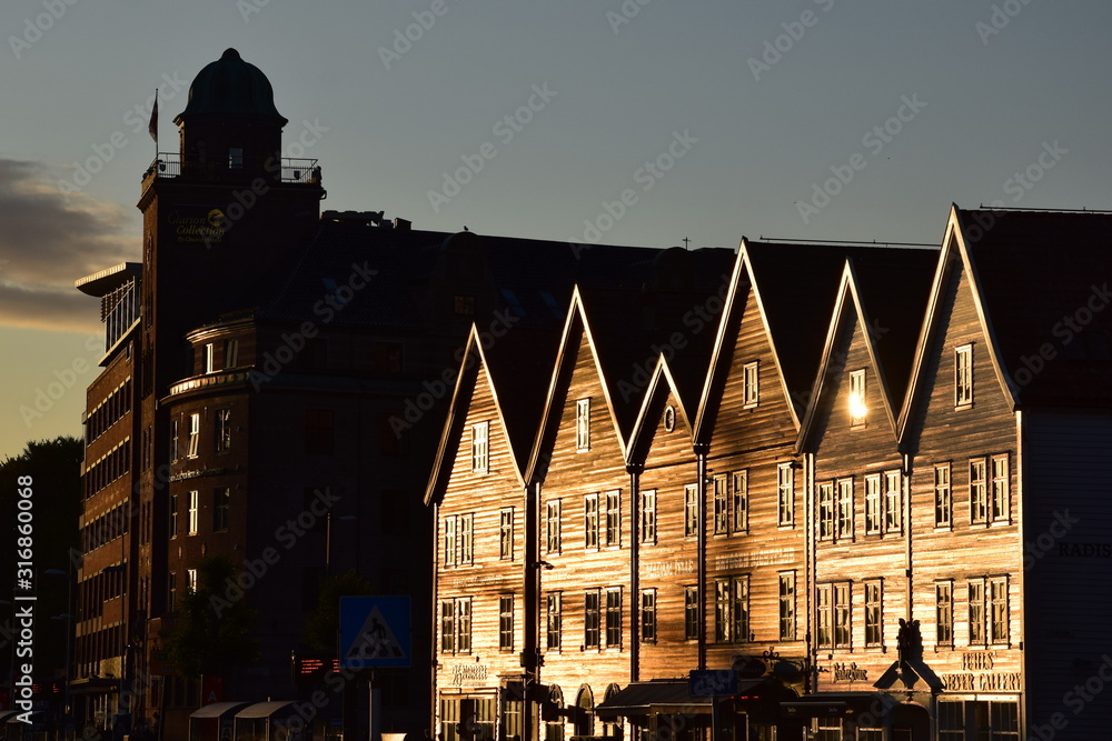 Sonnenuntergang in Bryggen, Bergen, Norwegen
