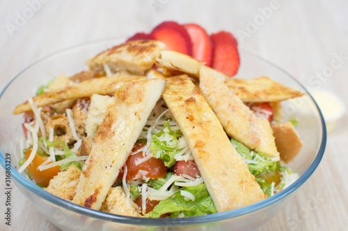  fresh chicken and vegetable salad