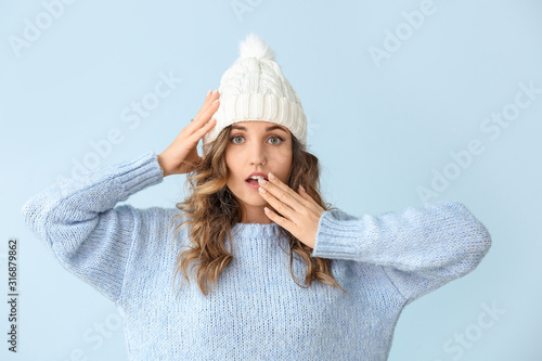 Beautiful surprised young w...