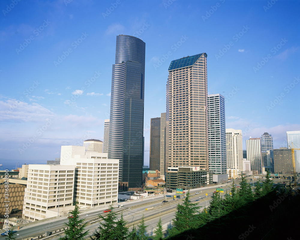 Fototapeta premium Seattle cityscape with highway, WA