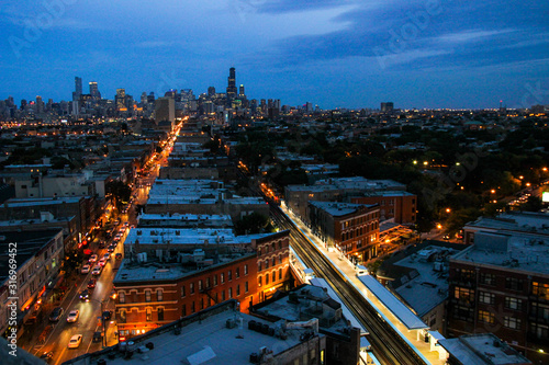 chicago evening © Evian
