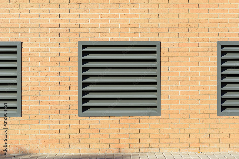 Vista exterior de la rejilla de ventilación de un edificio Stock Photo |  Adobe Stock