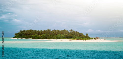 Fototapeta Naklejka Na Ścianę i Meble -  Fuvahmulah island in the Maldives
