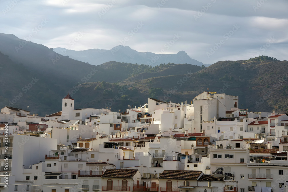 pueblos de la provincia de Málaga, Tolox