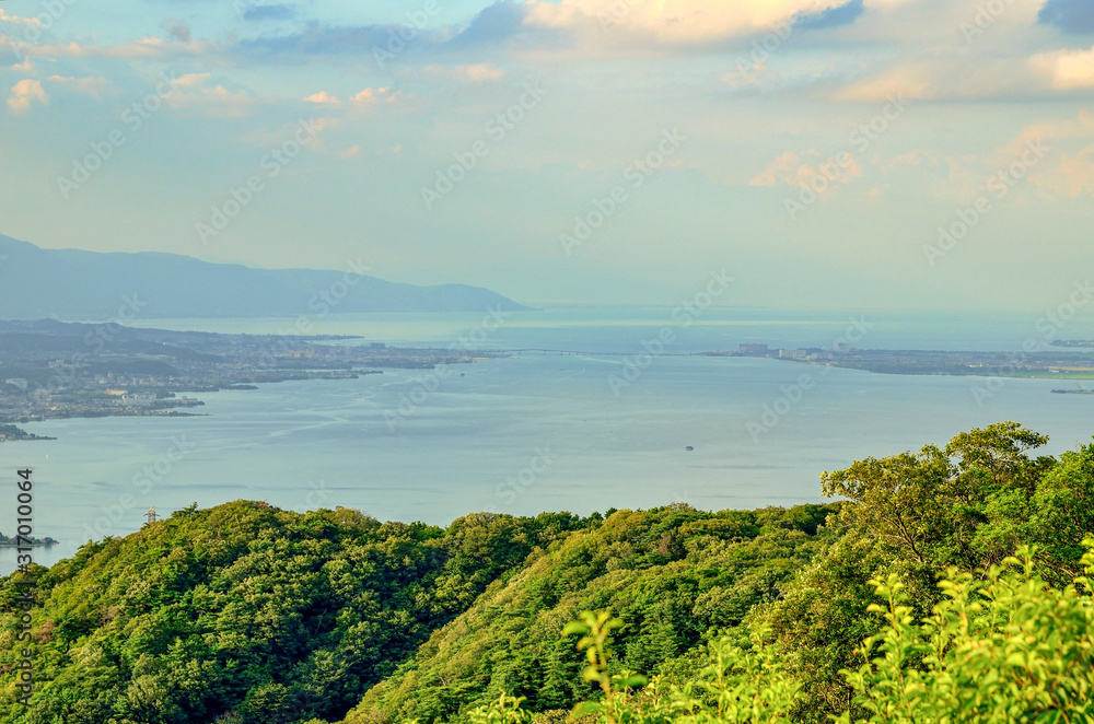京都　音羽山からの眺め　　琵琶湖