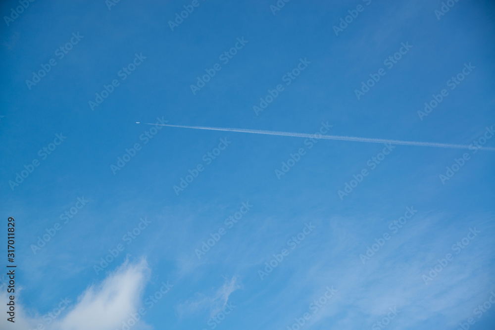飛行機雲 飛行機雲