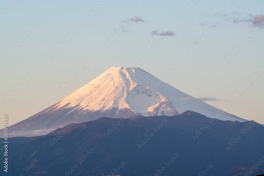 沼津湾から望む富士山　夕焼け
