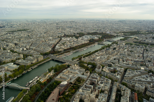 Seine river in Paris © Leonardo Araújo