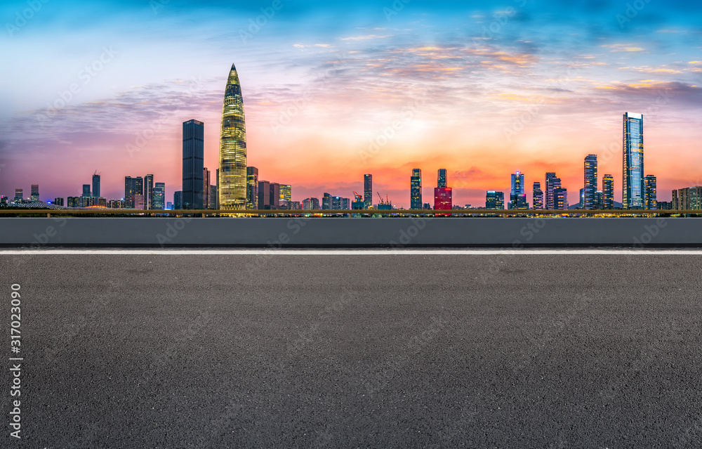 Obraz premium Urban road and Shenzhen architecture landscape skyline..