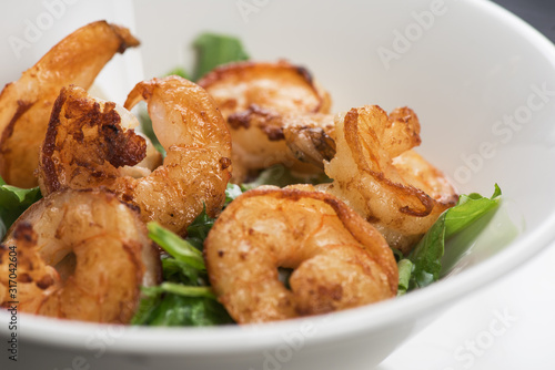 Fried shrimps with yogurt s...