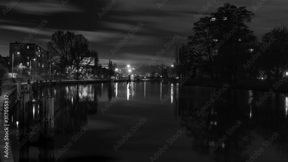 view of the Brda River in Bydgoszcz in black and white - obrazy, fototapety, plakaty 