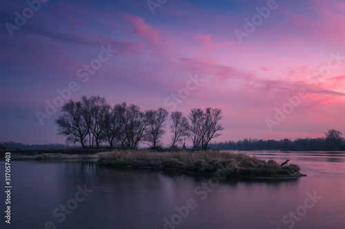 Dusk over the island on the Vistula river near Otwock, Poland © Artur Bociarski