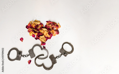 Photography Forbidden love behind bars