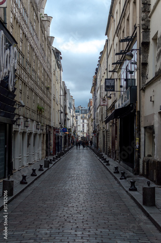 Fototapeta Naklejka Na Ścianę i Meble -  Nice views of Paris and its streets