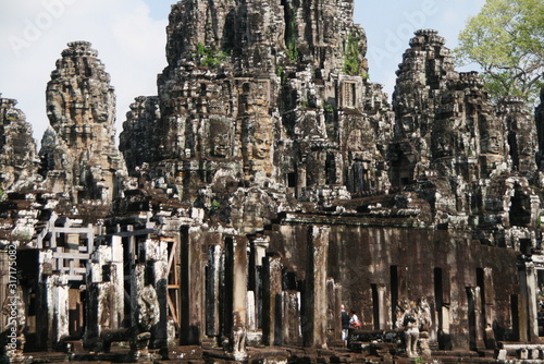 カンボジア世界遺産 アンコール・トム バイヨン 