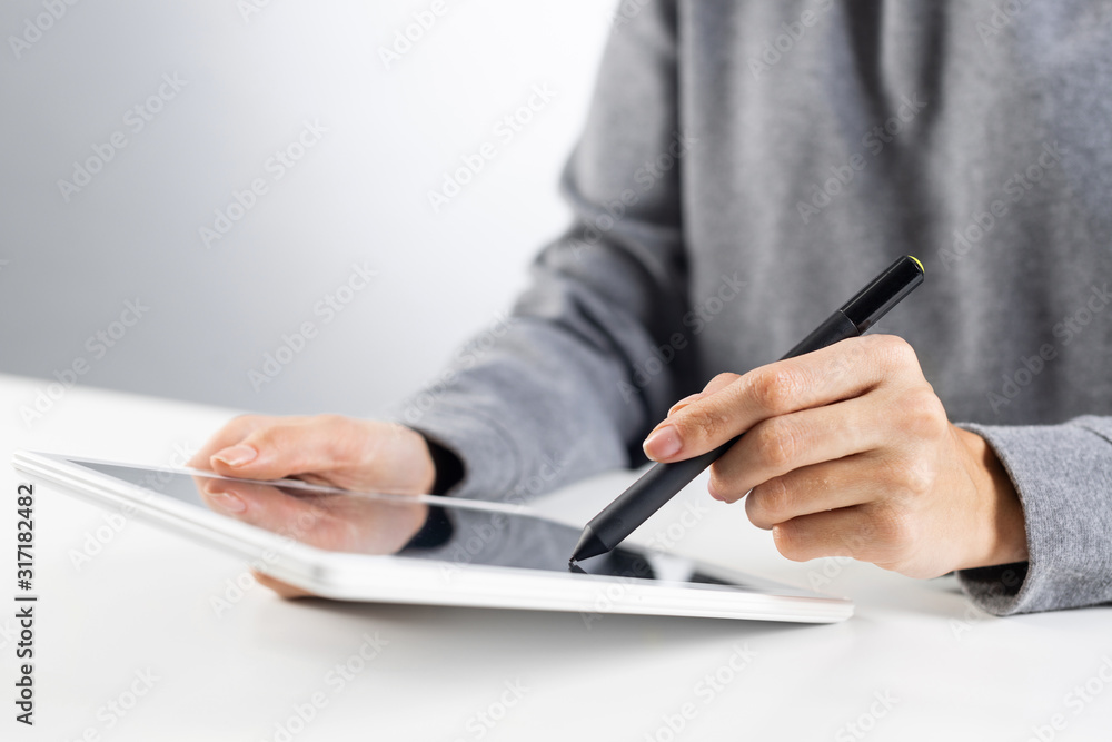 Tablet computer for financial data analysis Tablet computer for financial data analysis