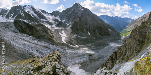 Beautiful mountainous landscape. Panoramic view at upper streem of Sarygsu river. Katun mountain range, Altai, Altai Republic, Siberia, Russia.