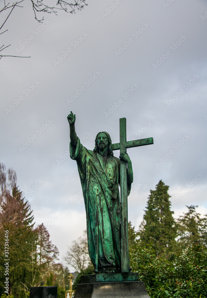 Fototapeta premium Jesus zeigt zum Himmel