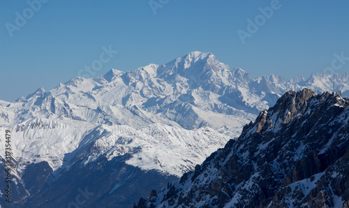 Mont blanc view snowy mountain from Mont Vallon Meribel 3 vallees © Andreas