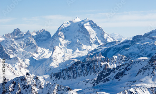 Courchevel Saulire aiguille fruit black slope sunset snowy mountain landscape France alpes 