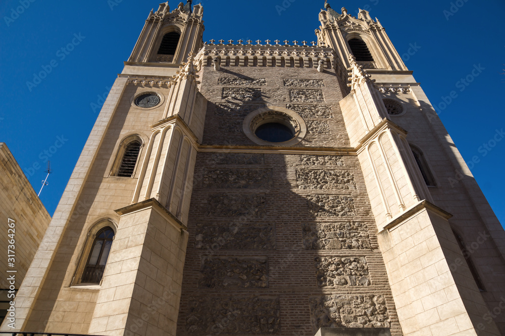 Fototapeta premium San Jeronimo el Rea church in City of Madrid, Spain