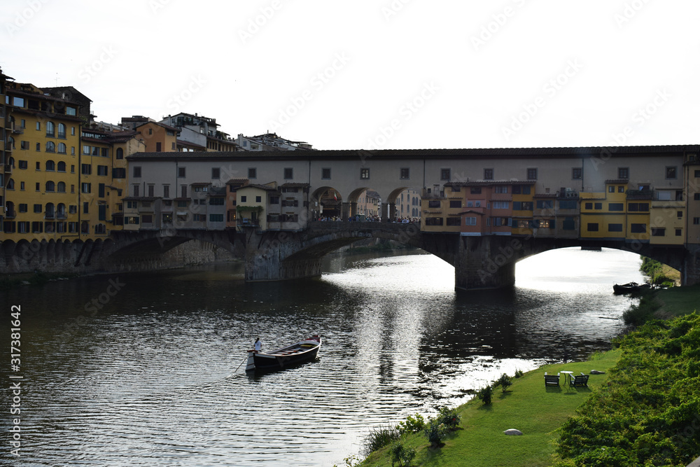 Obraz premium ponte vecchio en florencia, italia 
