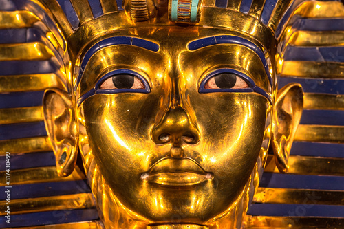 Fotografia Replica of the Tutankhamun's funeral mask found in Egypt