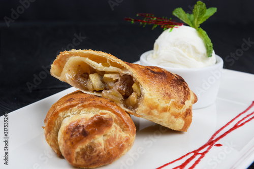 Apple strudel with vanilla ...