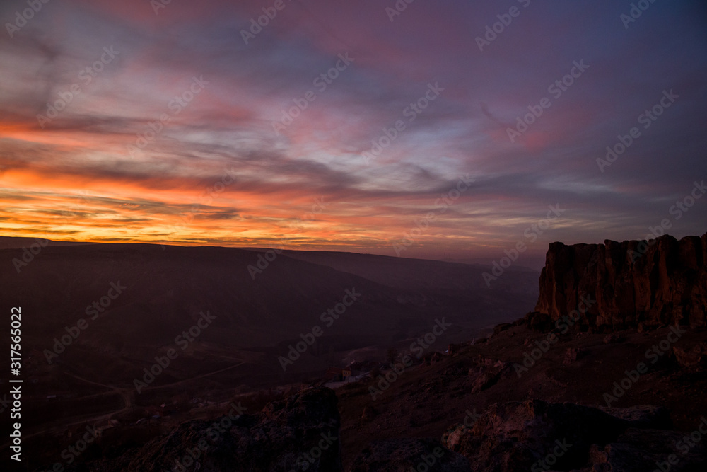 Ihlara Aksaray Turkey Valley Hiking Excursions Rock Cliff Sunset