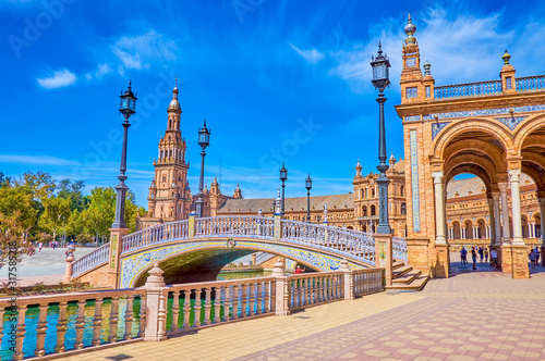 Obraz na plátně The Spanish architecture in Seville