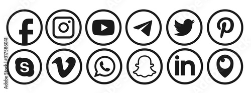 Social Media Icons Illustration Facebook Twitter Instagram And Telegram Skype Youtube Logo Stock イラスト Adobe Stock
