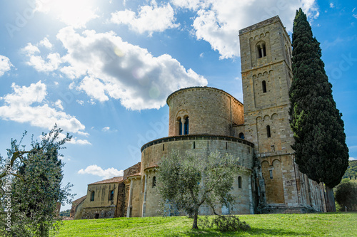 Фотография Sant'Antimo Abbey, Castelnuovo dell Abate, Montalcino, Tuscany, Italy