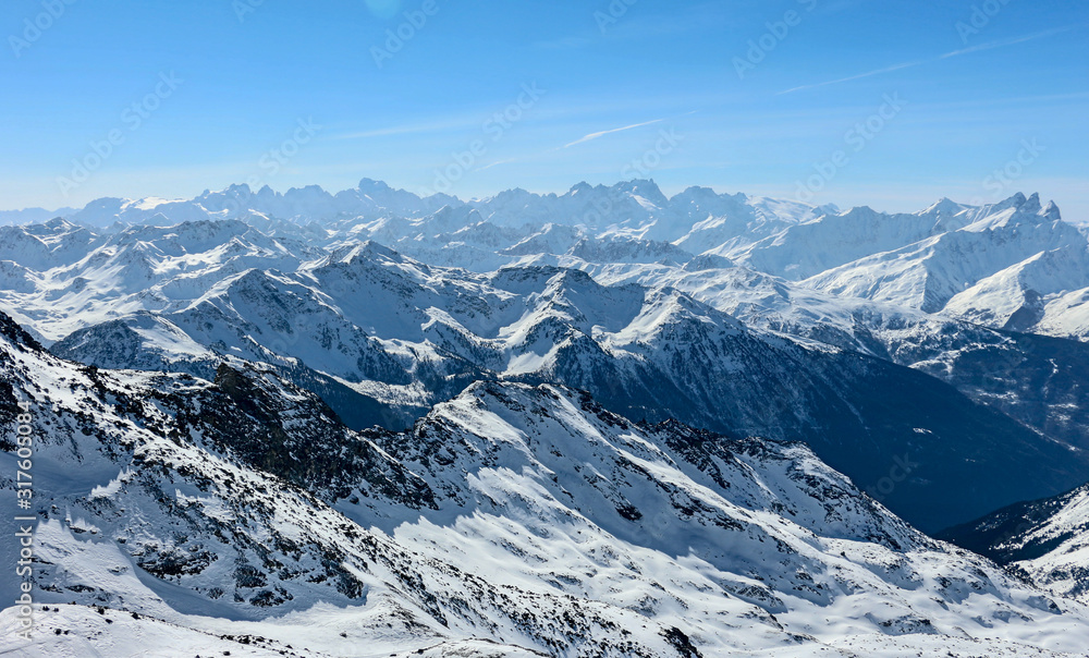 col de thorens peclet val thorens valley view sun snowy mountain landscape France alpes 3 vallees