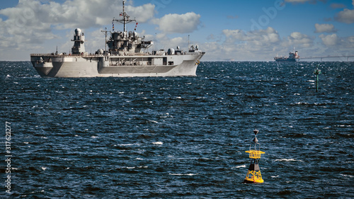 Canvastavla Yellow Buoy
